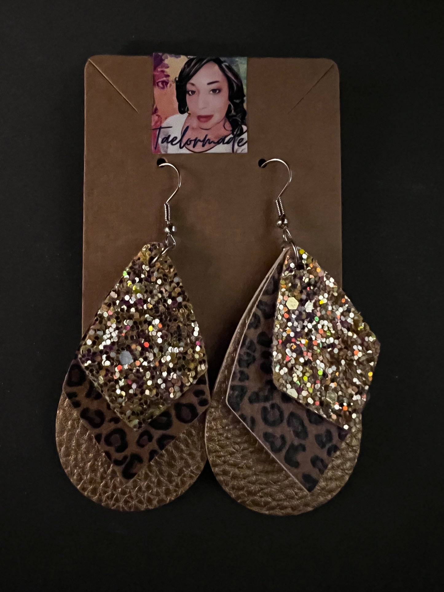 Stylish earrings