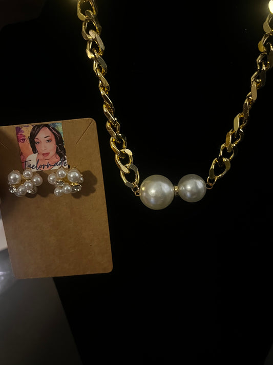 Pearl Necklace Set