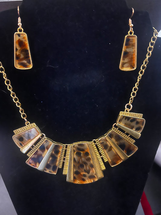 Leopard Necklace Set