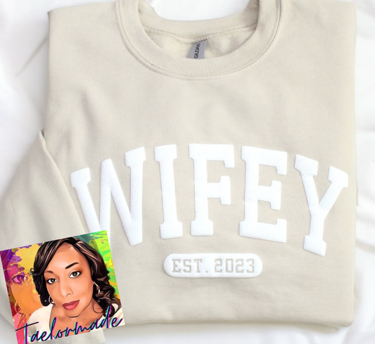 Puff Vinyl Wifey Sweatshirt